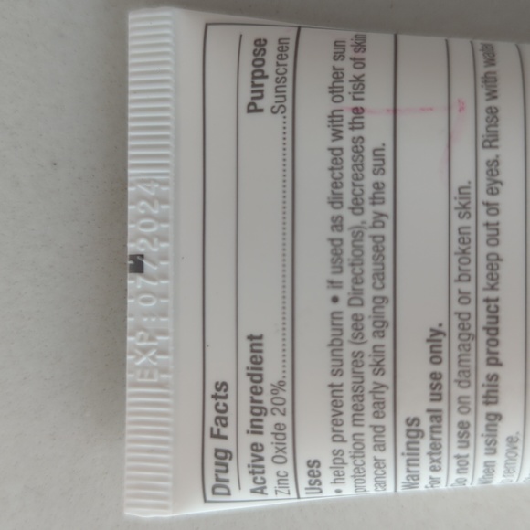 First Aid Beauty Skincare First Aid Beauty Mineral Sunscreen Zinc